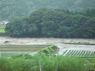 川の氾濫２